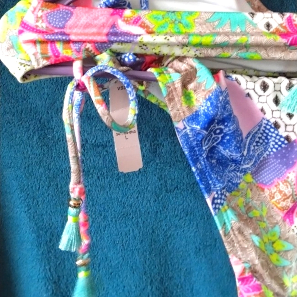 Brand new Victorias Secret 2 piece swimsuit/bikini - Picture 2 of 7